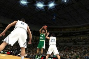 NBA2K14自由球员签约方法是什么？签约后有哪些后续步骤？